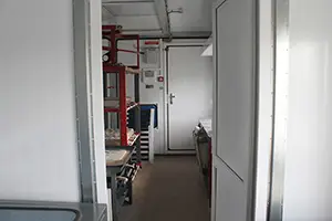 Фото межкомнатных дверей в кузов контейнере 6-ти метровом