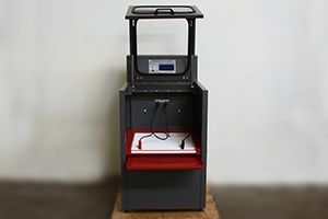 Фото зарядно-разрядного  шкафа серии Светоч-04 в открытом виде