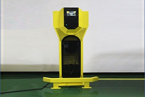 Фото зарядного устройства Tatkraft-Pro вид по центру