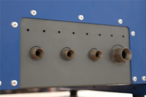 Фото системы подключений к  установки К465М для проверки рулевых управлений вид справа